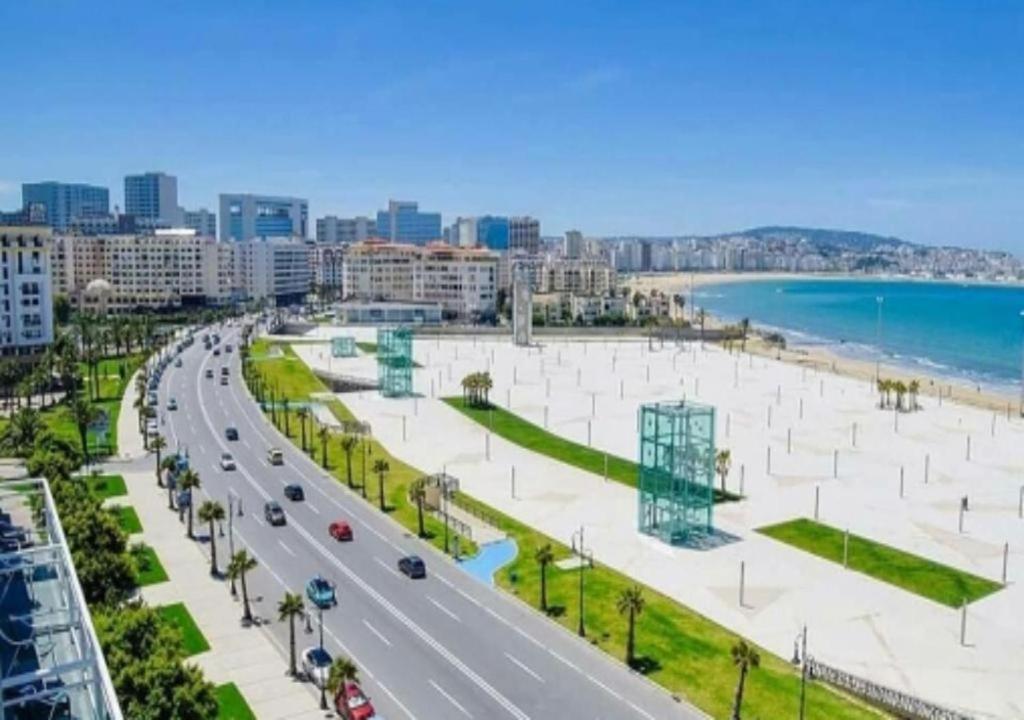 Ap 2Ch City Centre Parking En Face Hilton A Cote Du Plage طنجة المظهر الخارجي الصورة